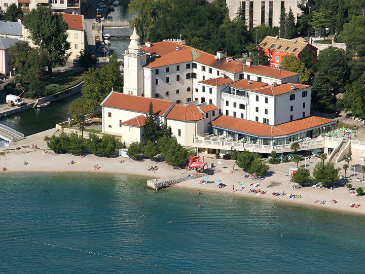 Hotel Kastel Crikvenica Zewnętrze zdjęcie